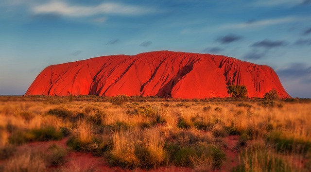 Uluru Travel Guide