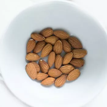 Delicious Almond Cookies - Travel With Glen Delicious Almond Cookies