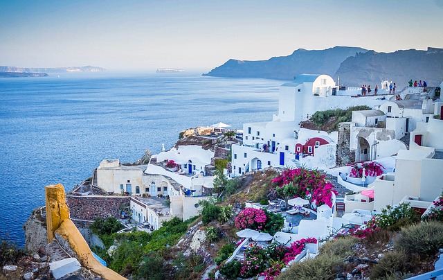 Behind the Scenes: A Close-Knit Santorini Wedding Experience