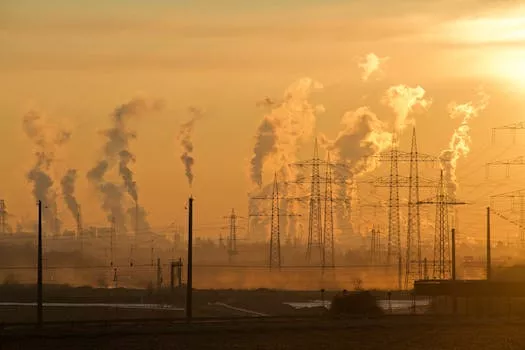 The Alluring Promises of a Perfect Climate: California and Florida's Magnetic Pull on Settlers